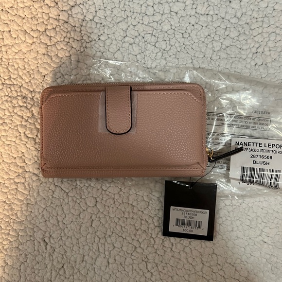 💞💞NANETTE LEPORE Nattie Zip Back Clutch w/Tech Pocket-Blush NWT/packaging - Picture 4 of 11